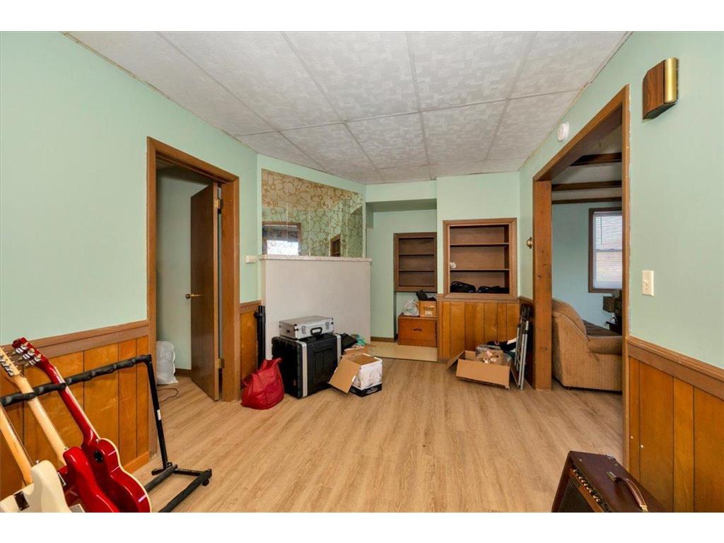 1117 Hammond Avenue Superior WI 54880 6818005 image6