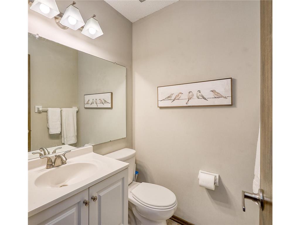 1117 Trailwood S Hopkins MN 55343 7013789 image15