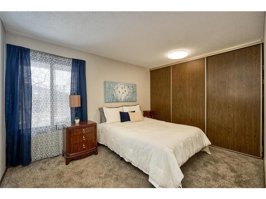 1117 Trailwood S Hopkins MN 55343 7013789 image18