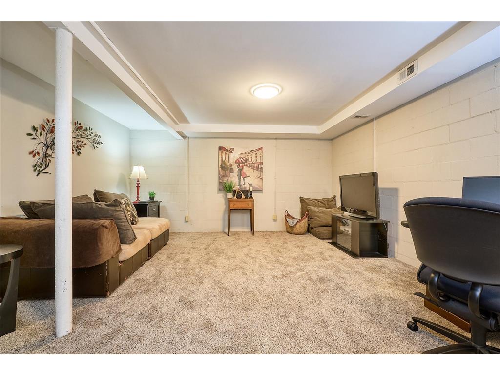 1117 Trailwood S Hopkins MN 55343 7013789 image20