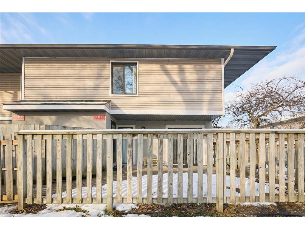1117 Trailwood S Hopkins MN 55343 7013789 image24