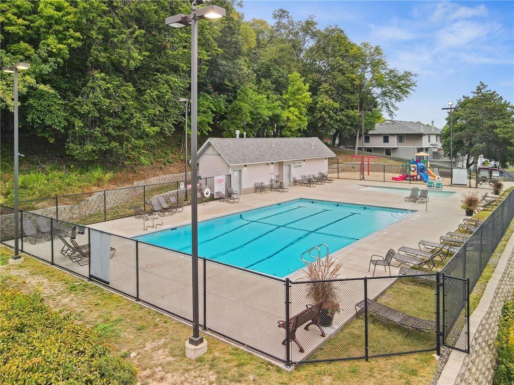 1117 Trailwood S Hopkins MN 55343 7013789 image27