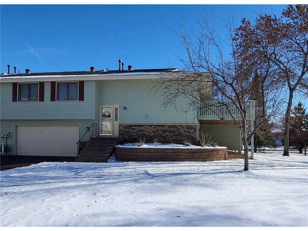 11172 Xavier Court, Bloomington, MN 55437 MLS 6304298 Edina Realty