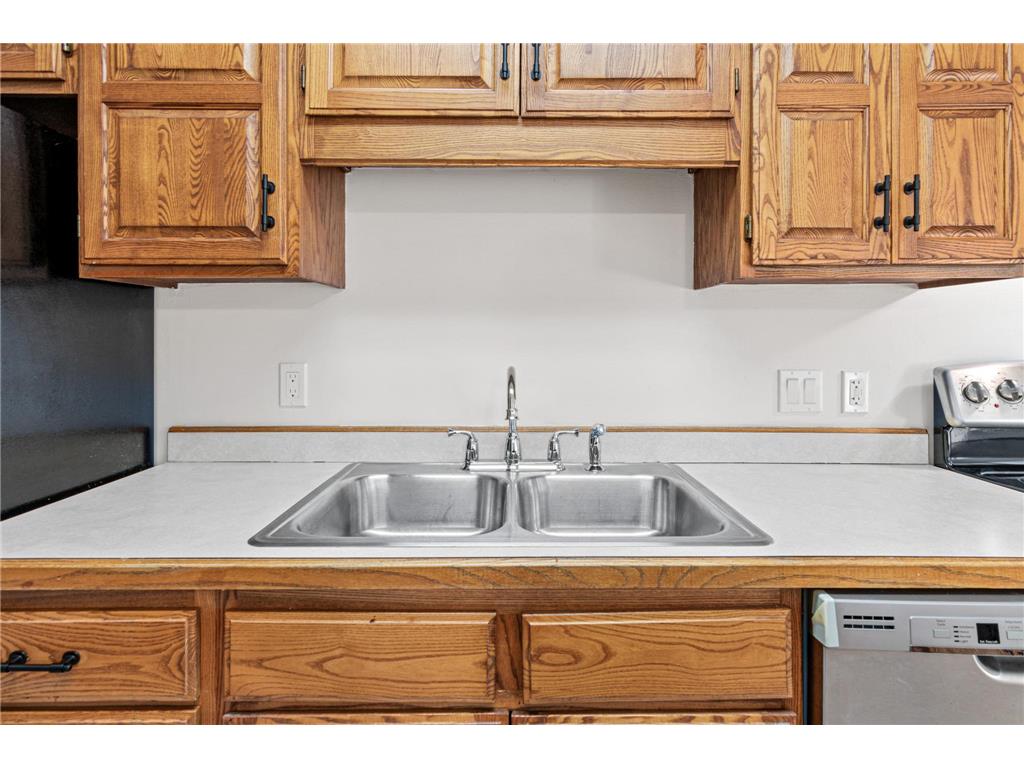 11177 Edgewood Circle N Champlin MN 55316 7070532 image20