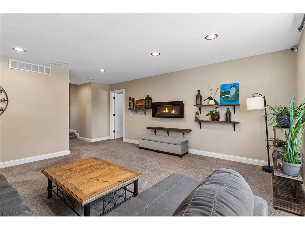 1118 Bowdoin Street Saint Paul MN 55116 7086945 image16