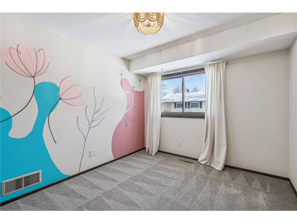 1118 E 145th Street Burnsville MN 55337 6823661 image13