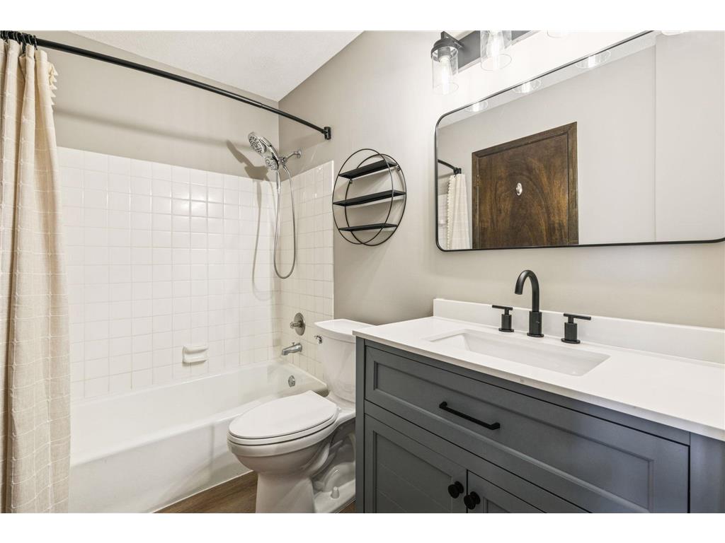 1118 E 145th Street Burnsville MN 55337 6823661 image14