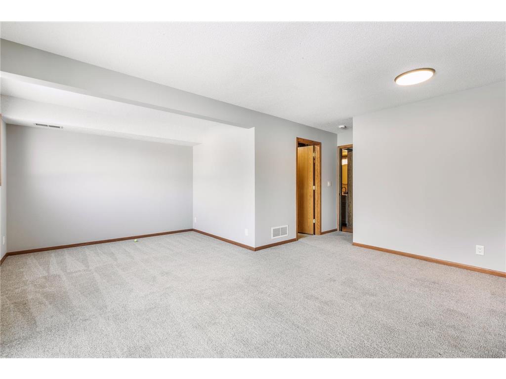 1118 E 145th Street Burnsville MN 55337 6823661 image17