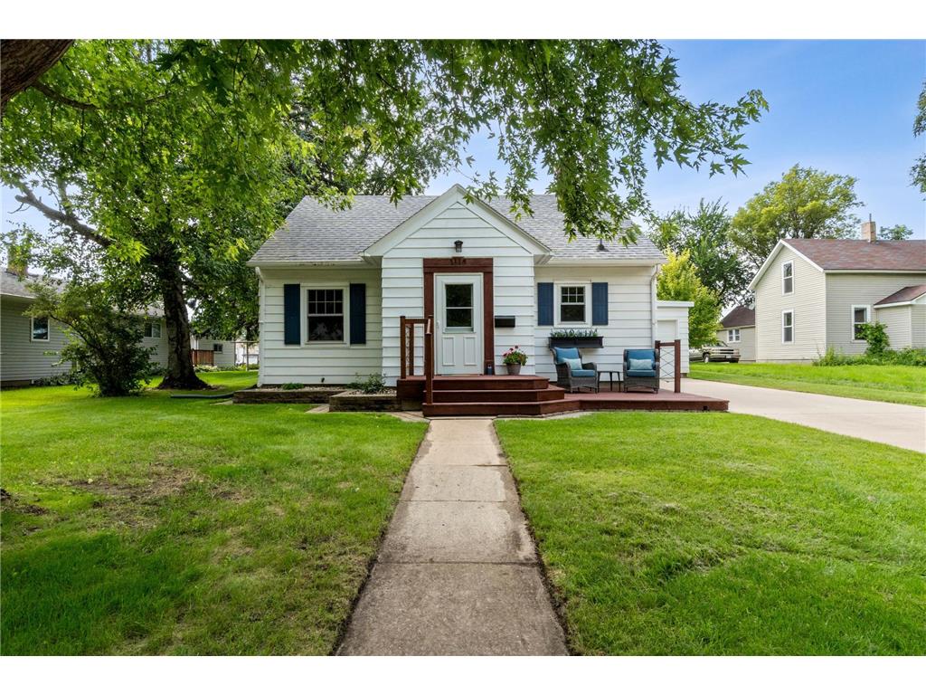 1118 Hawthorne Street Alexandria MN 56308 6769349 image1