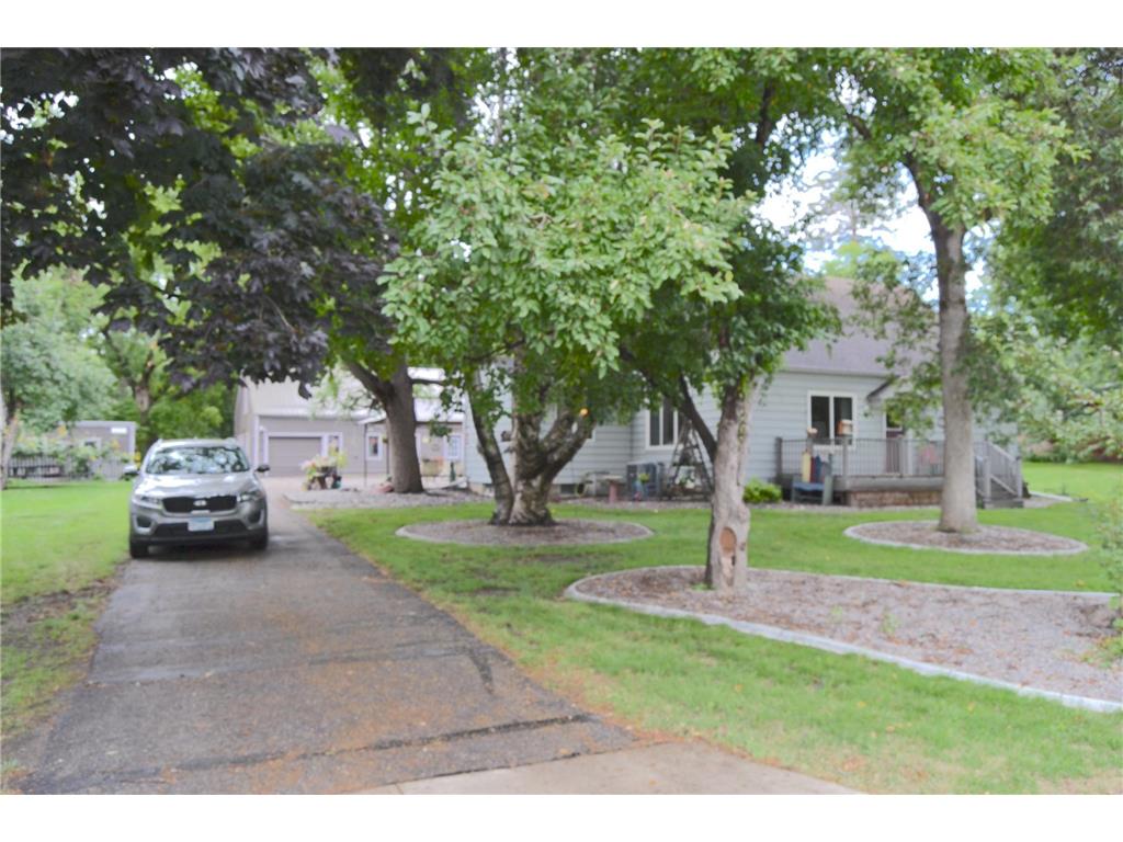 1118 Jefferson Street SE, Hutchinson, MN 55350 MLS 6250865 Edina