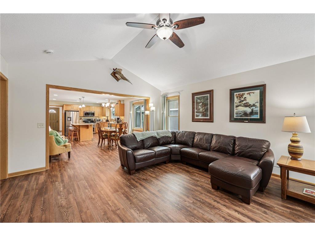 1118 Melody Court NW Isanti MN 55040 7017873 image6