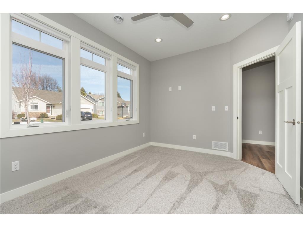 1118 Village Street SE New Prague MN 56071 7069927 image4