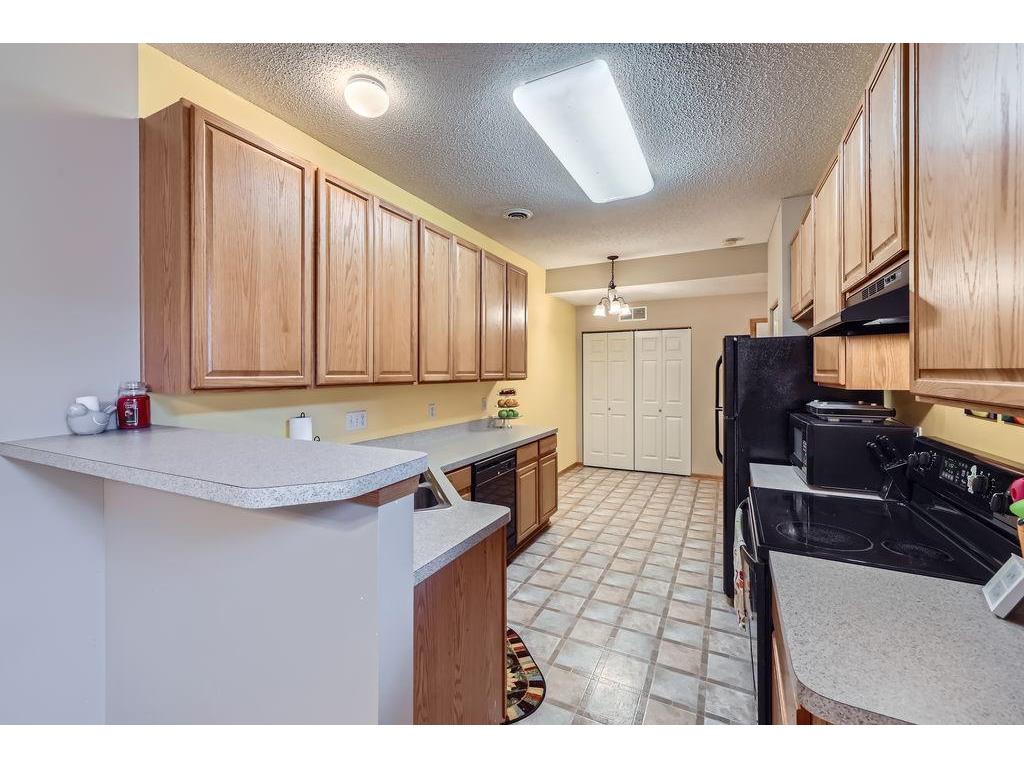 11182 204th Street W #908, Lakeville, MN, 55044 | MLS: 6758566 | Edina ...