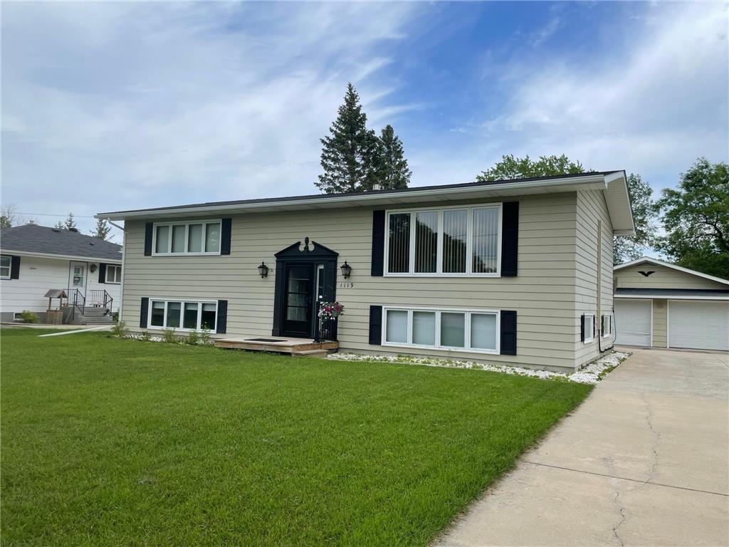 1119 10th Avenue, International Falls, MN, 56649 MLS 6241743 Edina