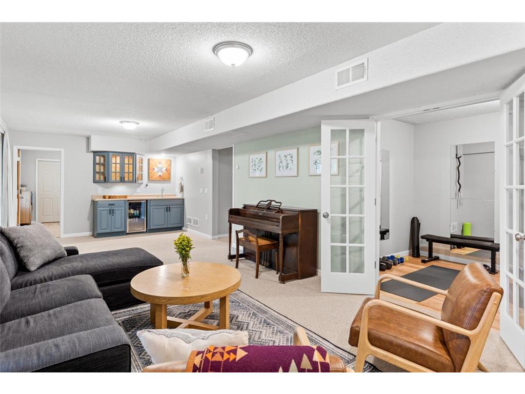 1119 Bluff Pass S Chaska MN 55318 7088642 image34