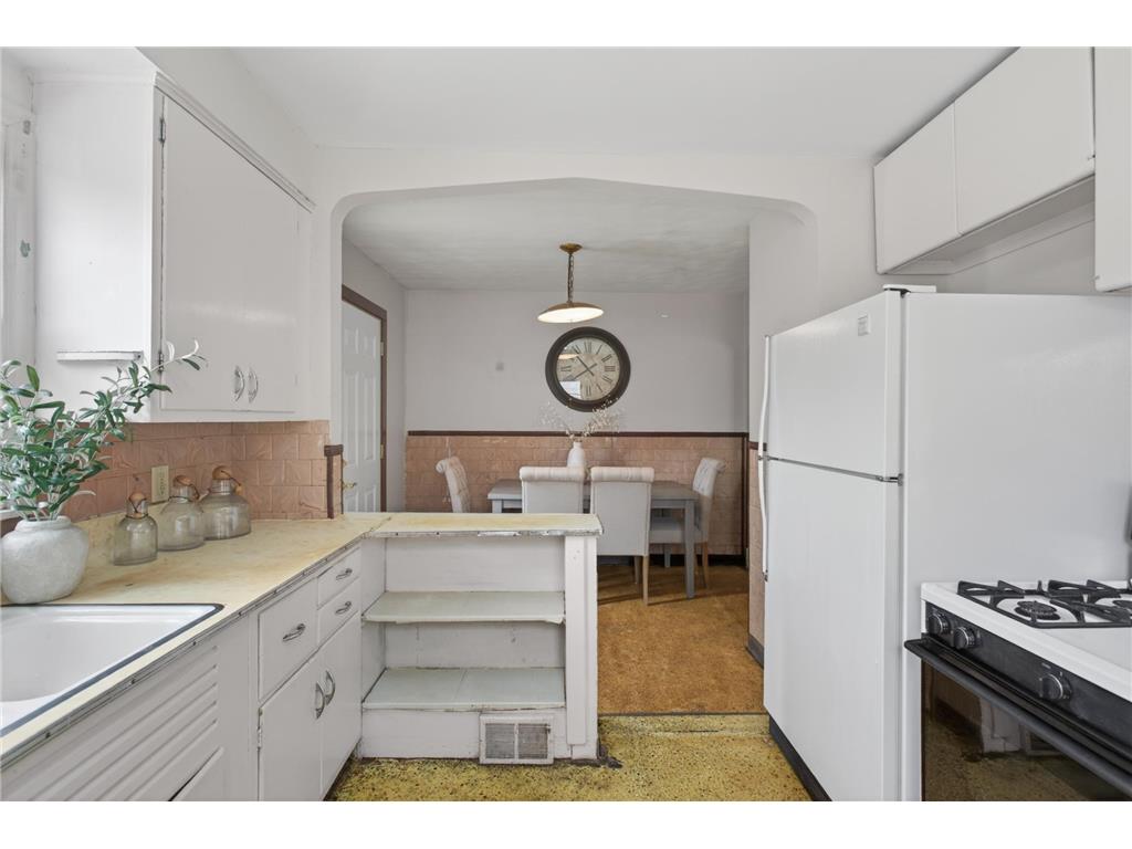 1119 Kingsford Street Saint Paul MN 55106 7068393 image8
