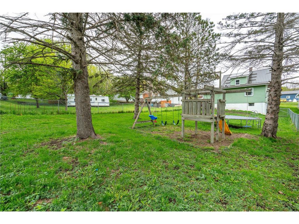 1119 N Lake Street Fergus Falls MN 56537 7076818 image14