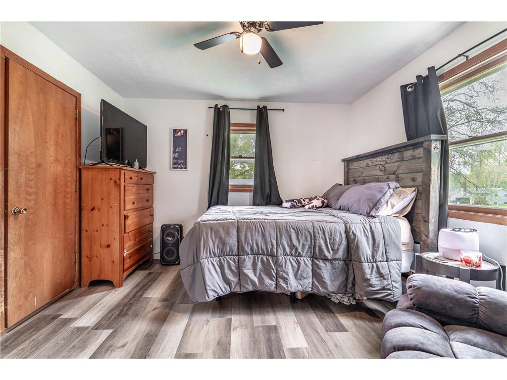 1119 N Lake Street Fergus Falls MN 56537 7076818 image30