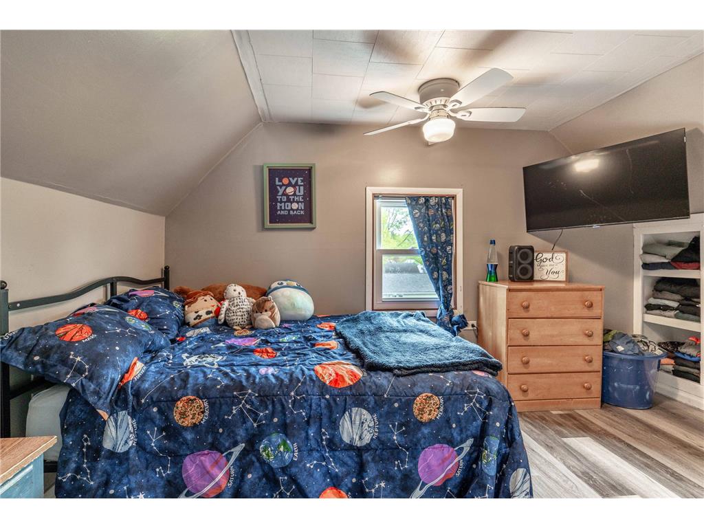 1119 N Lake Street Fergus Falls MN 56537 7076818 image33