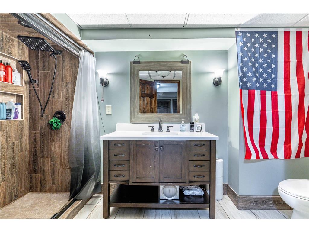 1119 N Lake Street Fergus Falls MN 56537 7076818 image38