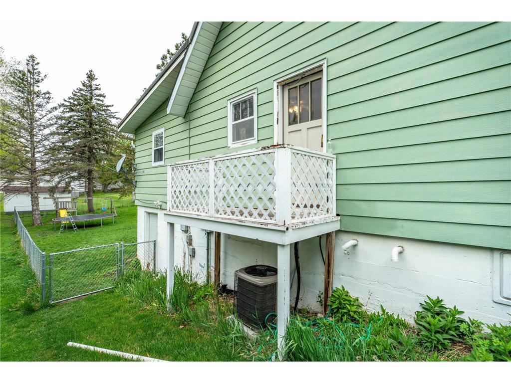 1119 N Lake Street Fergus Falls MN 56537 7076818 image7