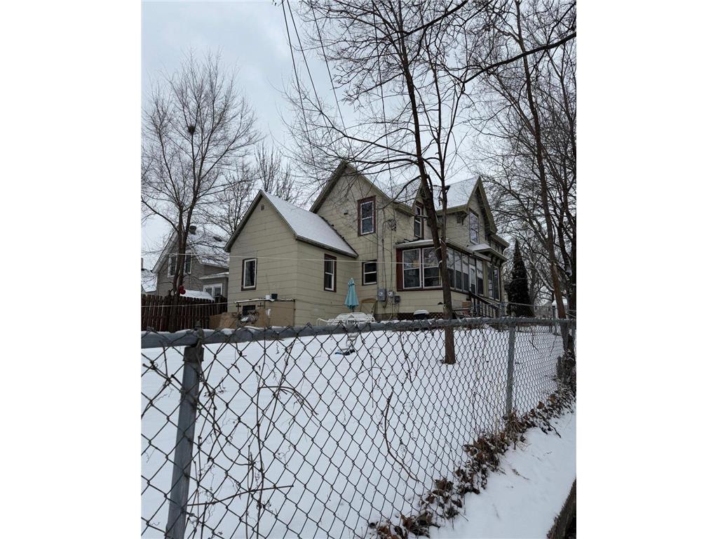 1119 Reaney Avenue Saint Paul MN 55106 7010444 image1
