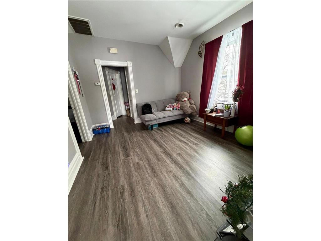 1119 Reaney Avenue Saint Paul MN 55106 7010444 image8