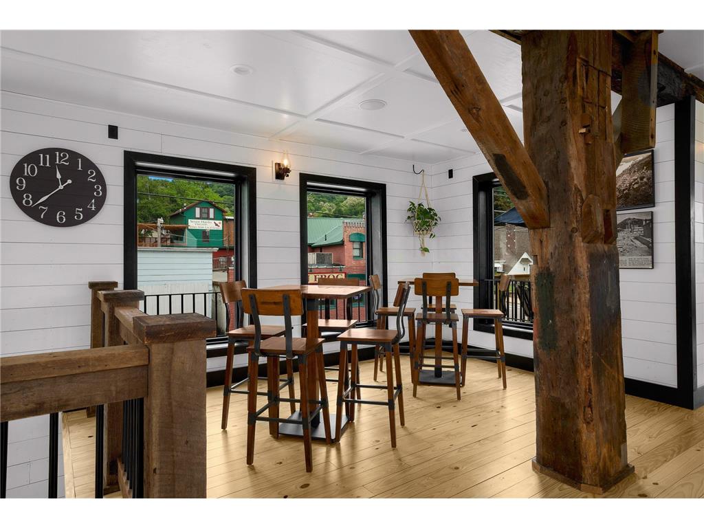 112-115 N Shore Drive Fountain City WI 54629 - Mississippi 6755900 image16