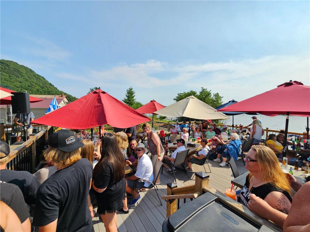 112-115 N Shore Drive Fountain City WI 54629 - Mississippi 6755900 image22