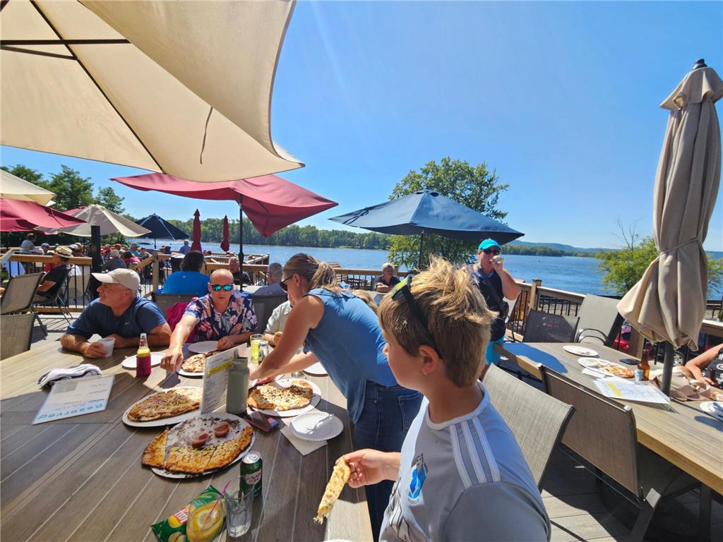 112-115 N Shore Drive Fountain City WI 54629 - Mississippi 6755900 image23