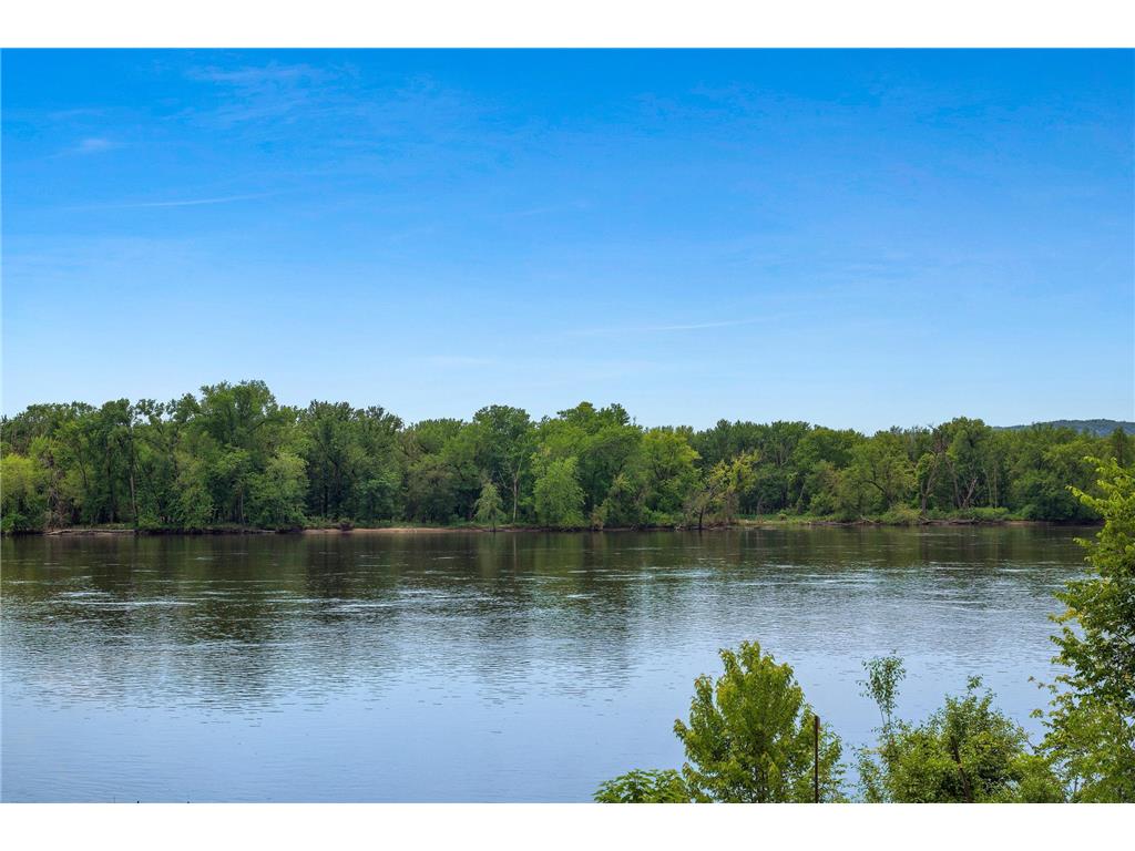 112-115 N Shore Drive Fountain City WI 54629 - Mississippi 6755900 image3