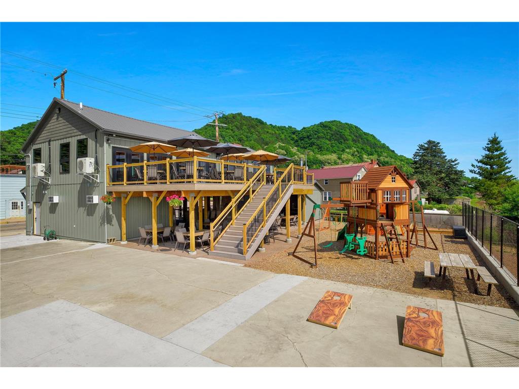 112-115 N Shore Drive Fountain City WI 54629 - Mississippi 6755900 image8