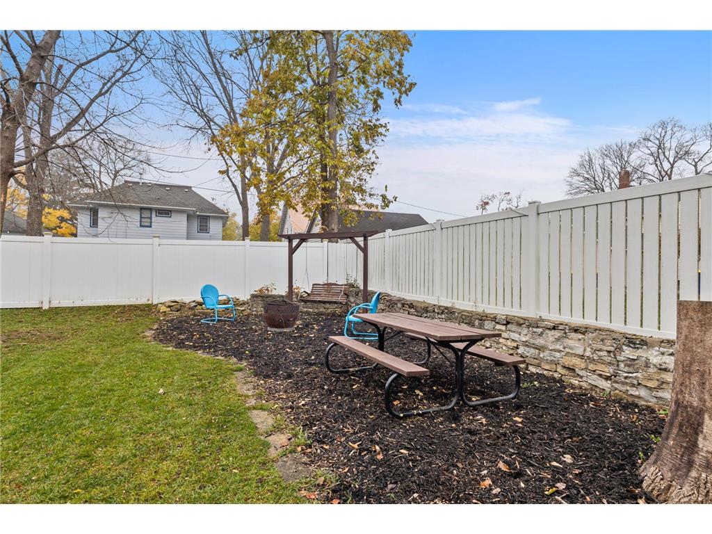 112 2nd Avenue NW Faribault MN 55021 6810773 image33