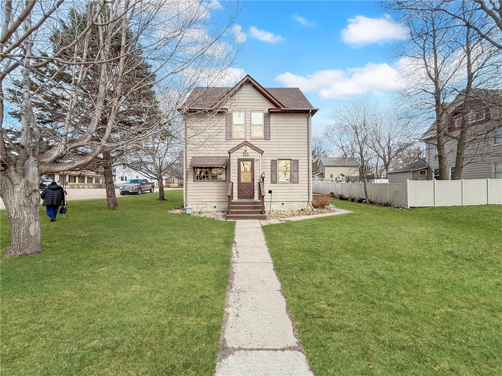 112 4th Street NW Ortonville MN 56278 7047020 image1