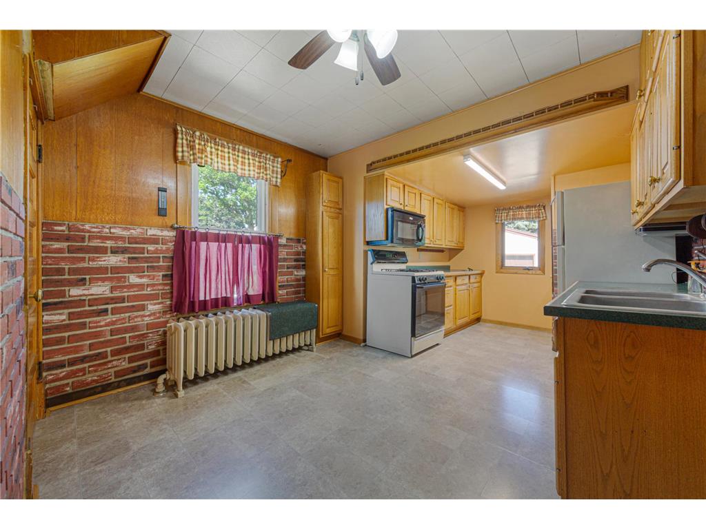 112 4th Street S Gaylord MN 55334 7099270 image16