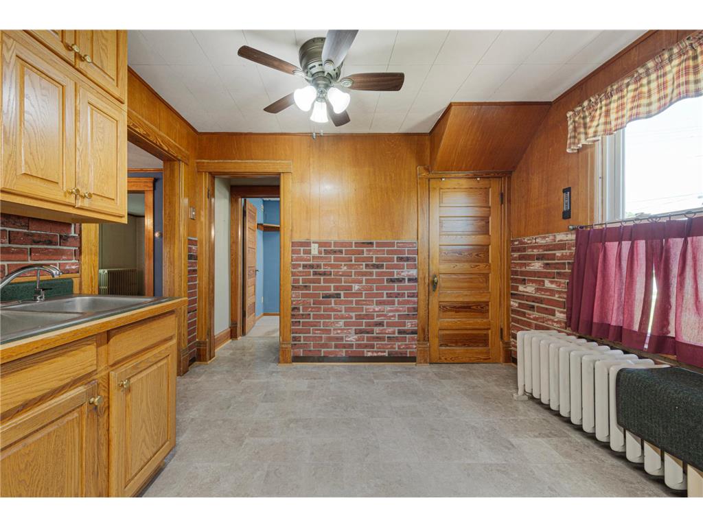 112 4th Street S Gaylord MN 55334 7099270 image17