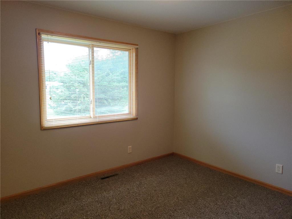 112 5th Street SE Pine City MN 55063 MLS 6547843 Edina Realty 112-5th-street-se-pine-city-mn-55063-mls-6547843-edina-realty