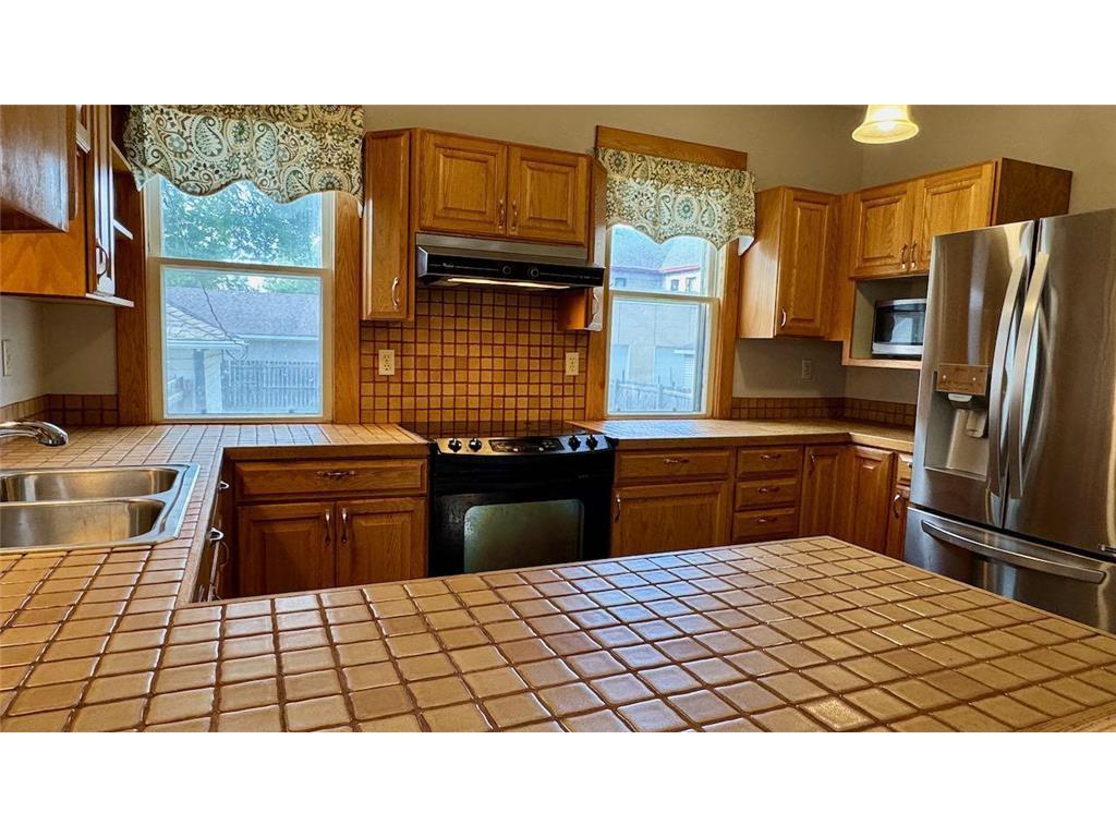 112 7th Avenue S Moorhead MN 56560 7099061 image20