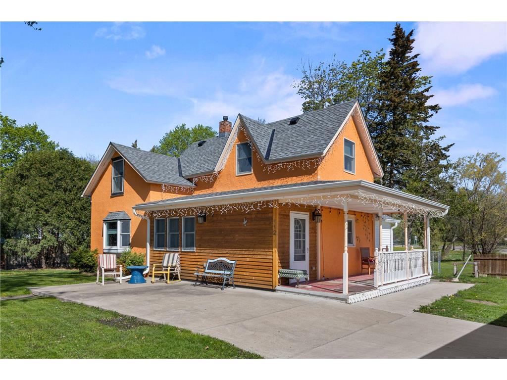 112 Bridge Avenue W Delano MN 55328 6714594 image1