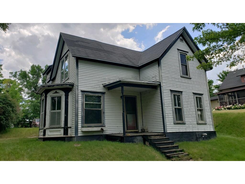 112 E Bluff Street, Lake Benton, MN 56149 MLS 6007840 Edina Realty