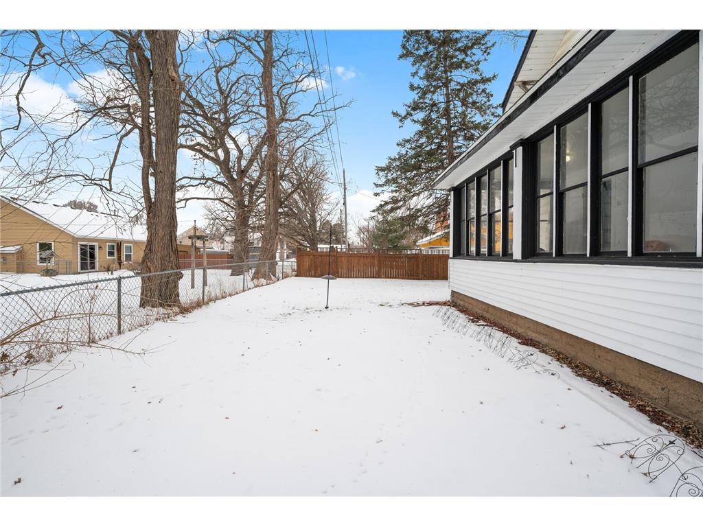 112 E Warburton Street South Saint Paul MN 55075 6321039 image1