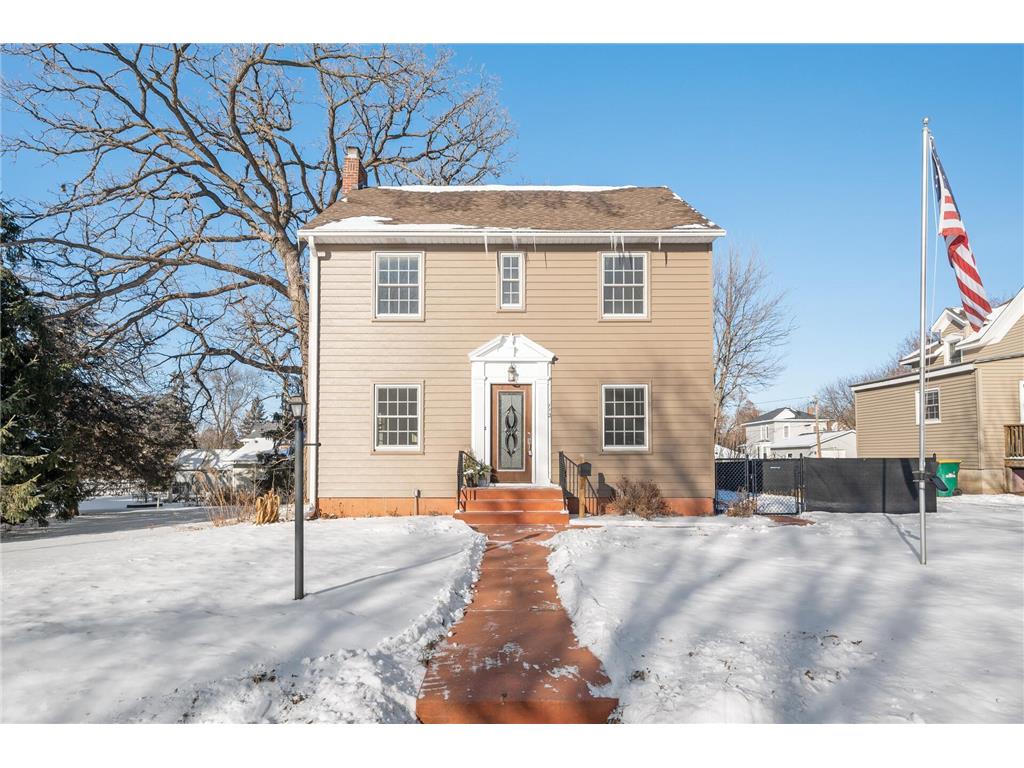 112 Main Street W Cannon Falls MN 55009 6471745 image1