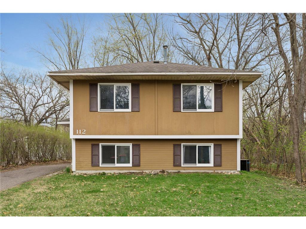 112 Mcgregor Avenue N Mahtomedi MN 55115 - White Bear 7058296 image1