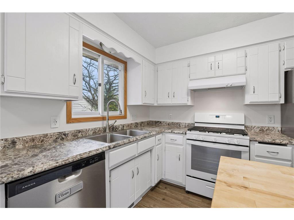 112 Mcgregor Avenue N Mahtomedi MN 55115 - White Bear 7058296 image17