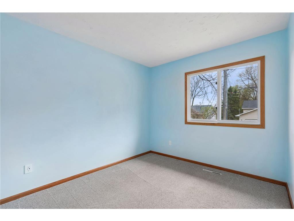 112 Mcgregor Avenue N Mahtomedi MN 55115 - White Bear 7058296 image21