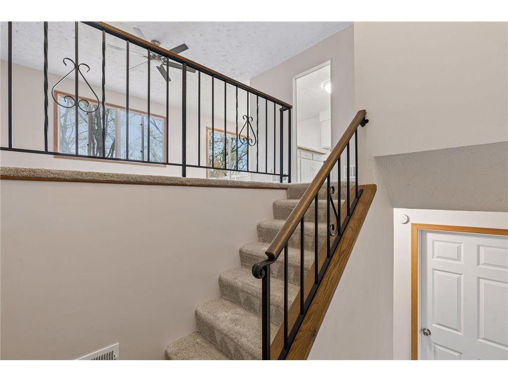 112 Mcgregor Avenue N Mahtomedi MN 55115 - White Bear 7058296 image25