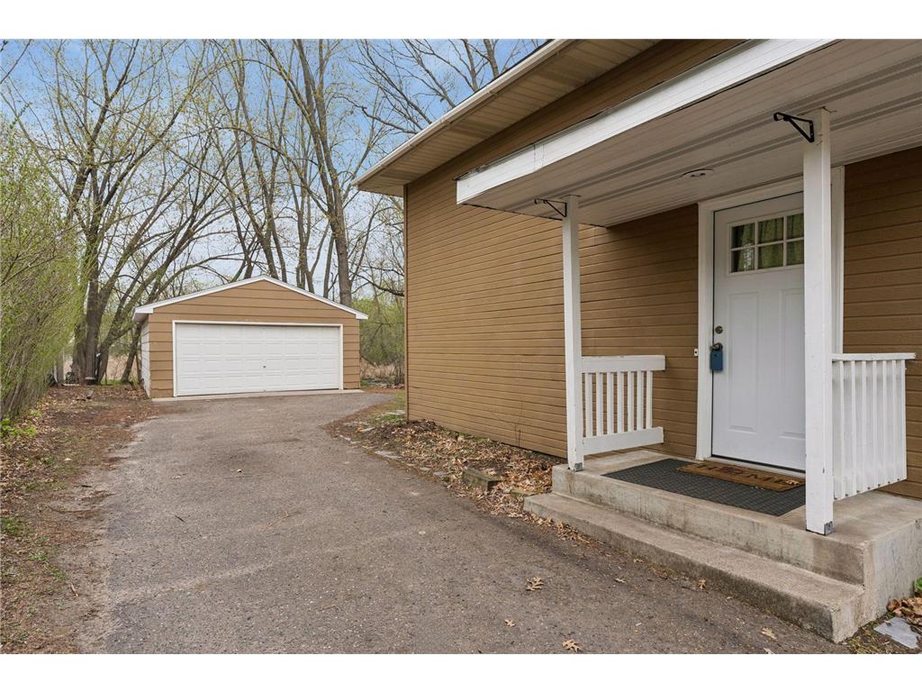 112 Mcgregor Avenue N Mahtomedi MN 55115 - White Bear 7058296 image3