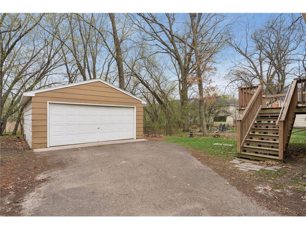 112 Mcgregor Avenue N Mahtomedi MN 55115 - White Bear 7058296 image37