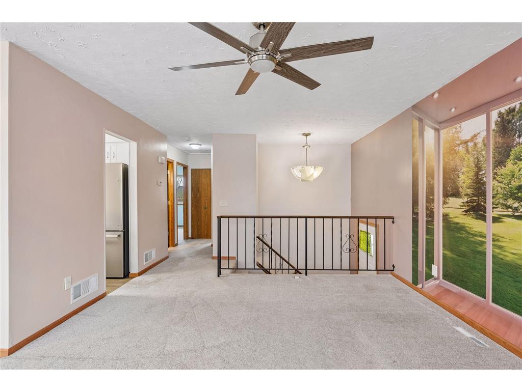 112 Mcgregor Avenue N Mahtomedi MN 55115 - White Bear 7058296 image6