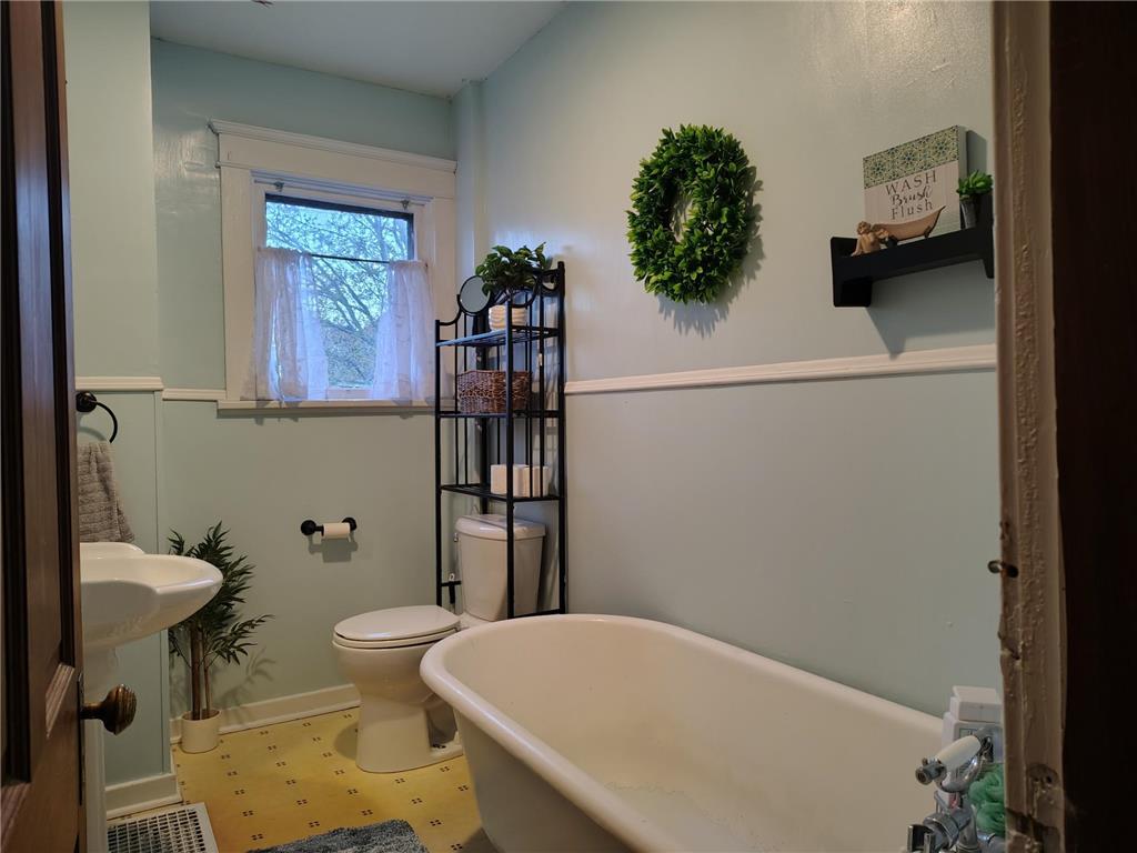 112 N 4th Street Montevideo MN 56265 7071718 image29